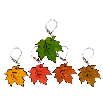 Jolies marqueurs de mailles représentant des feuilles d'érables